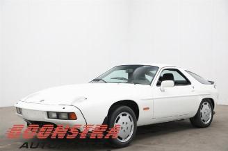Porsche 928 928, Coupe, 1977 / 1995 4.7 S2 picture 1