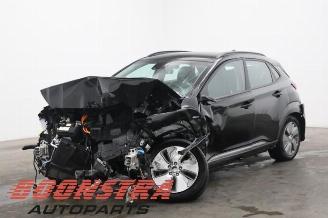 Vrakbiler auto Hyundai Kona Kona (OS), SUV, 2017 / 2023 39 kWh 2020/12