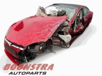 Salvage car Tesla Model S Model S, Liftback, 2012 90D 2016/12