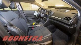 Renault Mégane Megane IV Estate (RFBK), Combi 5-drs, 2016 1.3 TCE 160 16V picture 9