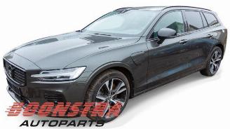 disassembly passenger cars Volvo V-60 V60 II (ZW), Combi, 2018 2.0 T6 16V Twin Engine 2021/5