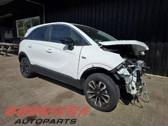 Opel Crossland Crossland (X), SUV, 2017 1.2 Turbo 12V picture 2