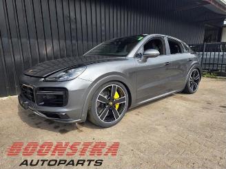 Vrakbiler auto Porsche Cayenne Cayenne III (9YA), SUV, 2017 4.0 V8 Turbo S 32V E-Hybrid 2023/1