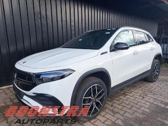Vrakbiler auto Mercedes EQA EQA (N243), SUV, 2021 250 67 kWh 2021/10