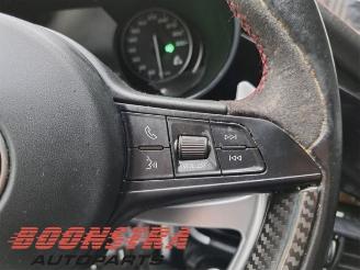 Alfa Romeo Giulia Giulia (952), Sedan, 2015 2.9 Bi-Turbo V6 24V Quadrifoglio Verde picture 23