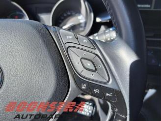 Toyota C-HR C-HR (X1,X5), SUV, 2016 1.8 16V Hybrid picture 15