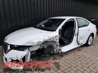 Vrakbiler auto Skoda Octavia Octavia (NXAA), Liftback, 2020 1.5 TSI e-TEC 16V 2024/1