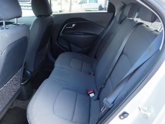 Kia Rio 1.2 plus pack picture 18