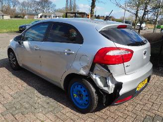 Kia Rio 1.2 plus pack picture 6