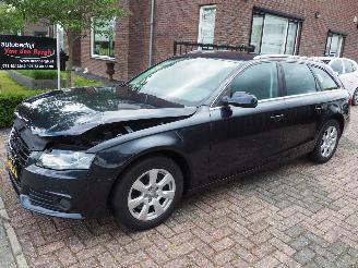 Unfallwagen Audi A4 2.0 TFSI Quattro Pro Line S 2011/9