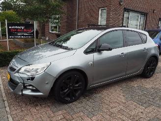  Opel Astra 1.4 Turbo Sport 2012/6
