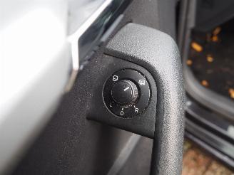 Skoda Octavia 1.6TDI GreenLine BusinessLine picture 22