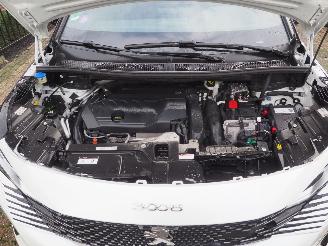 Peugeot 3008 1.6 Hybrid 225 GT picture 15