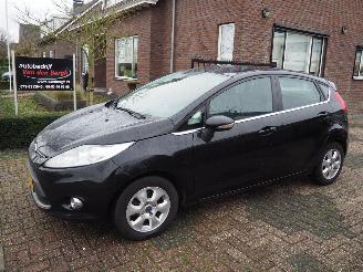 Damaged car Ford Fiesta 1.6 Tdci Titanium 2012/2
