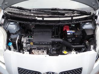 Toyota Yaris 1.3 VVTi Luna picture 10