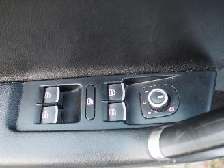 Volkswagen Passat 1.4 tsi High Exe l picture 26