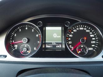 Volkswagen Passat 1.4 tsi High Exe l picture 28