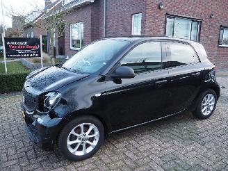 Schadeauto Smart Forfour Electric Drive Pure 18 Kwh 2017/12