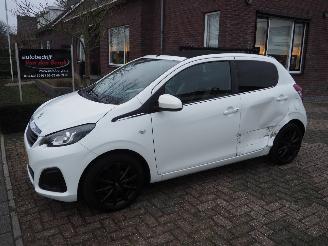 Damaged car Peugeot 108 1.0 E-VTi Active Top! 2016/4