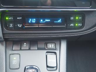 Toyota Auris 1.8 Hybrid dynamic Ultimate picture 21