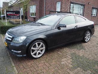 Vaurioauto  passenger cars Mercedes C-klasse 180 Coupe Amg Line Motorschaden 2015/2