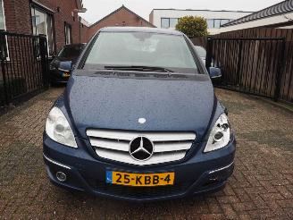 Mercedes B-klasse 180 CDI Automaat picture 2