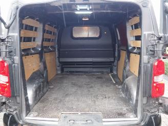 Citroën Jumpy 2.0 BlueHdi 120 Business Dark Edition picture 13