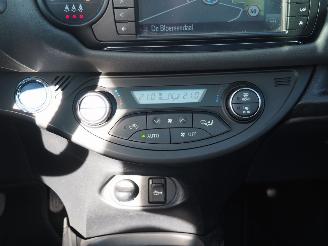 Toyota Yaris 1.5 Hybrid Dynamic picture 19
