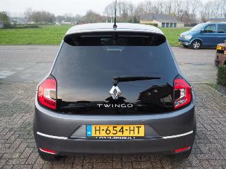 Renault Twingo 1.0 SCe Intens picture 5