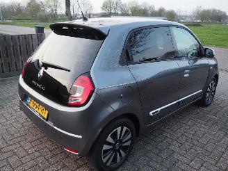 Renault Twingo 1.0 SCe Intens picture 4