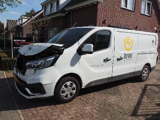 skadebil bedrijf Renault Trafic 2.0 Dci L2H1 Work Edition 2022/12
