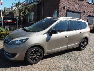 Avarii autoturisme Renault Grand-scenic 1.2 TCE Bose 2014/2