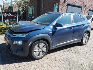 Schadeauto Hyundai Kona EV Limited 64KWH 2020/12
