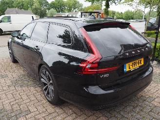 Volvo V-90 2.0 B4 R-Design Motorschaden picture 6