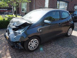 škoda osobní automobily Toyota Aygo 1.0 VVT-i Xplay 2020/9
