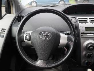 Toyota Yaris 1.3 VVTi Sol picture 20