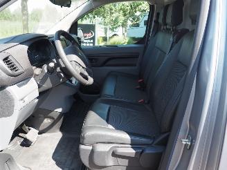 Peugeot Expert 2.0 BlueHDi Asphalt Automaat picture 25