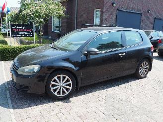Schadeauto Volkswagen Golf 1.2 TSi  Trendline BlueMotion 2010/4