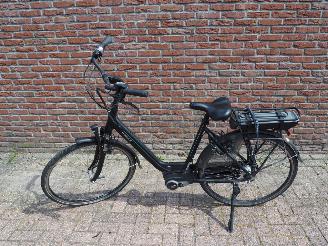 škoda cyklistika Batavus  Wayz E-go  Active 2020/6