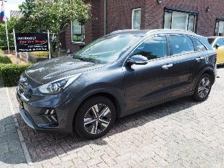 uszkodzony samochody osobowe Kia Niro 1.6 Gdi Hybrid ExecutiveLine 2019/11
