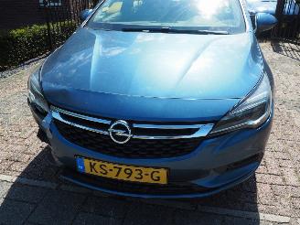 Opel Astra 1.6 CDTI Business+ Automaat picture 9