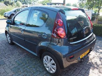 Peugeot 107 1.0 Active Automaat picture 6