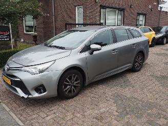 Coche accidentado Toyota Avensis 1.8 VVT-I Aspiration Automaat 2015/7