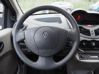 Renault Twingo 1.2 Authentique picture 17
