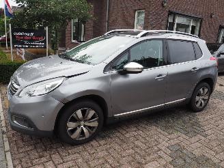 skadebil auto Peugeot 2008 1.6 VTi Allure Automaat 2015/1