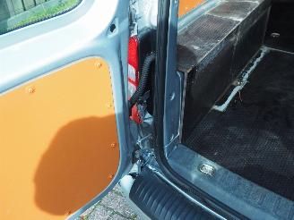 Volkswagen Caddy 1.6 Tdi Maxi Automaat picture 9