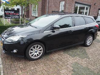 Damaged car Ford Focus 1.6 Ti-Vct Titanium Automaat 2011/11