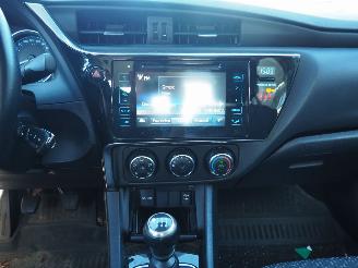Toyota Corolla 1.6 picture 23