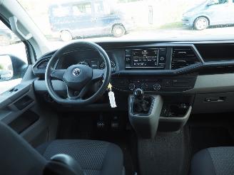 Volkswagen Transporter 2.0 TDi L1H1 DC 5 Persoons picture 18