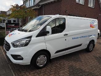 krockskadad bil bedrijf Ford Transit Custom 2.0 TDCI L2H1 Trend 2022/12